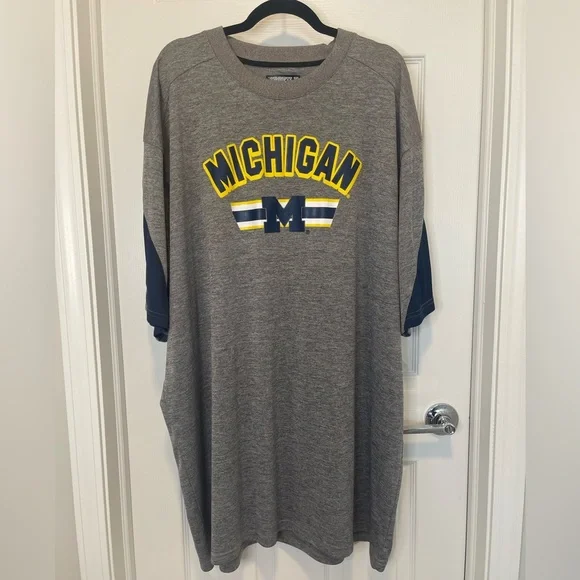 Profile Varsity Men's Michigan Wolverines Black Big and Tall Shirt 4XLT - Picture 2 of 7